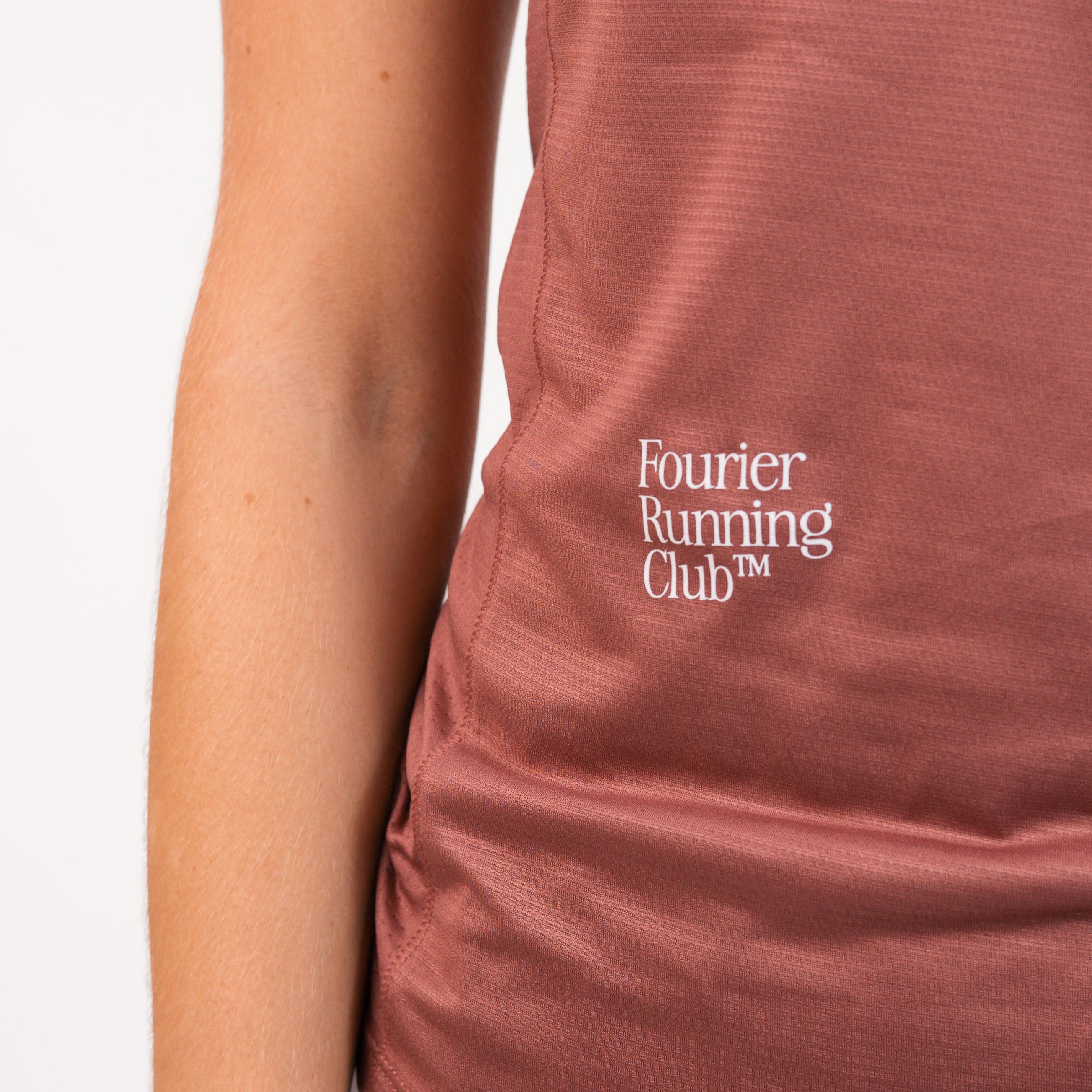 RUNNING T-SHIRT GRANATE MUJER