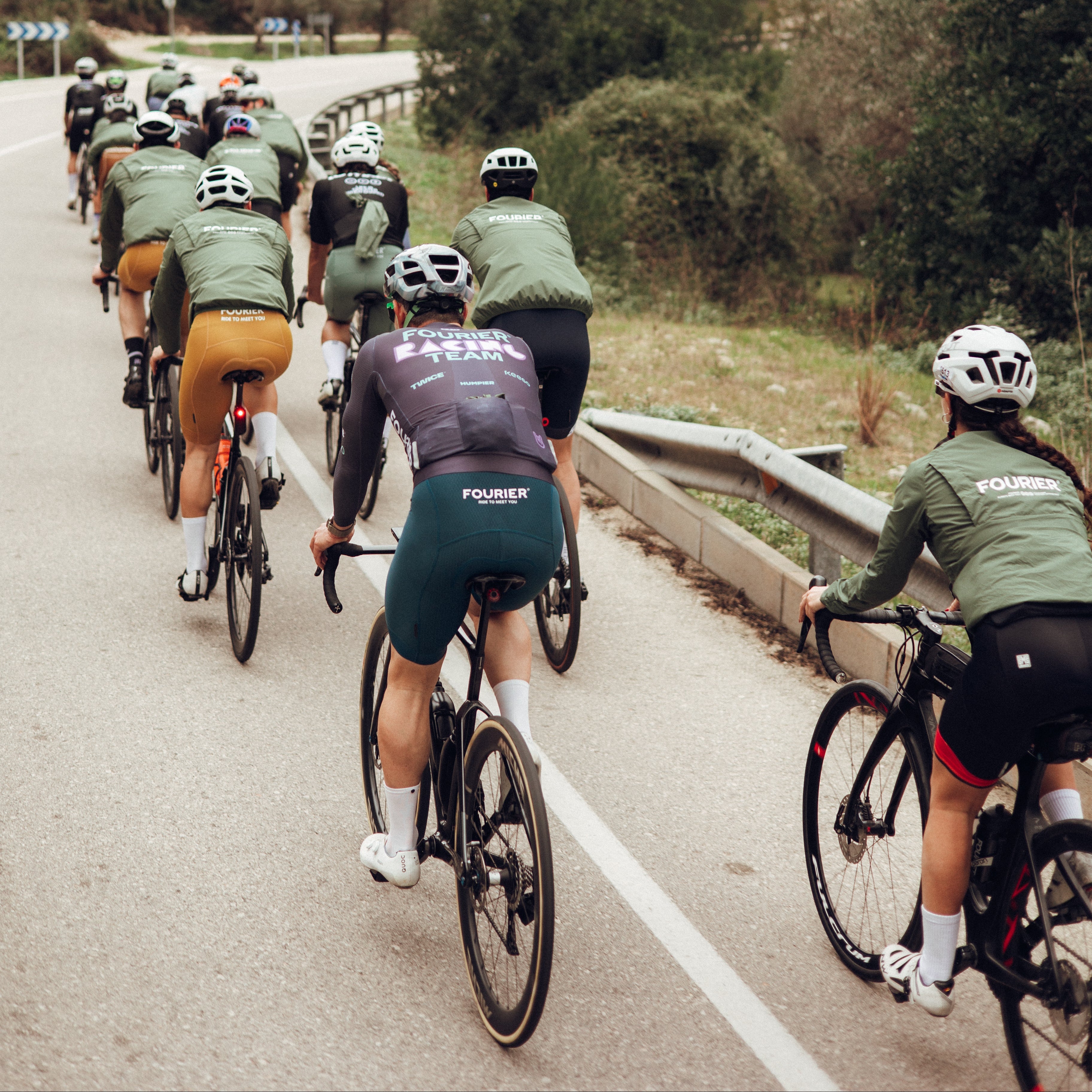 SS26 CULOTTE AZUL PETRÓLEO