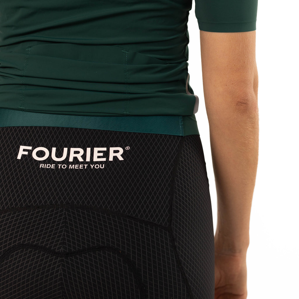 SS26 WOMEN'S BLACK BIBS