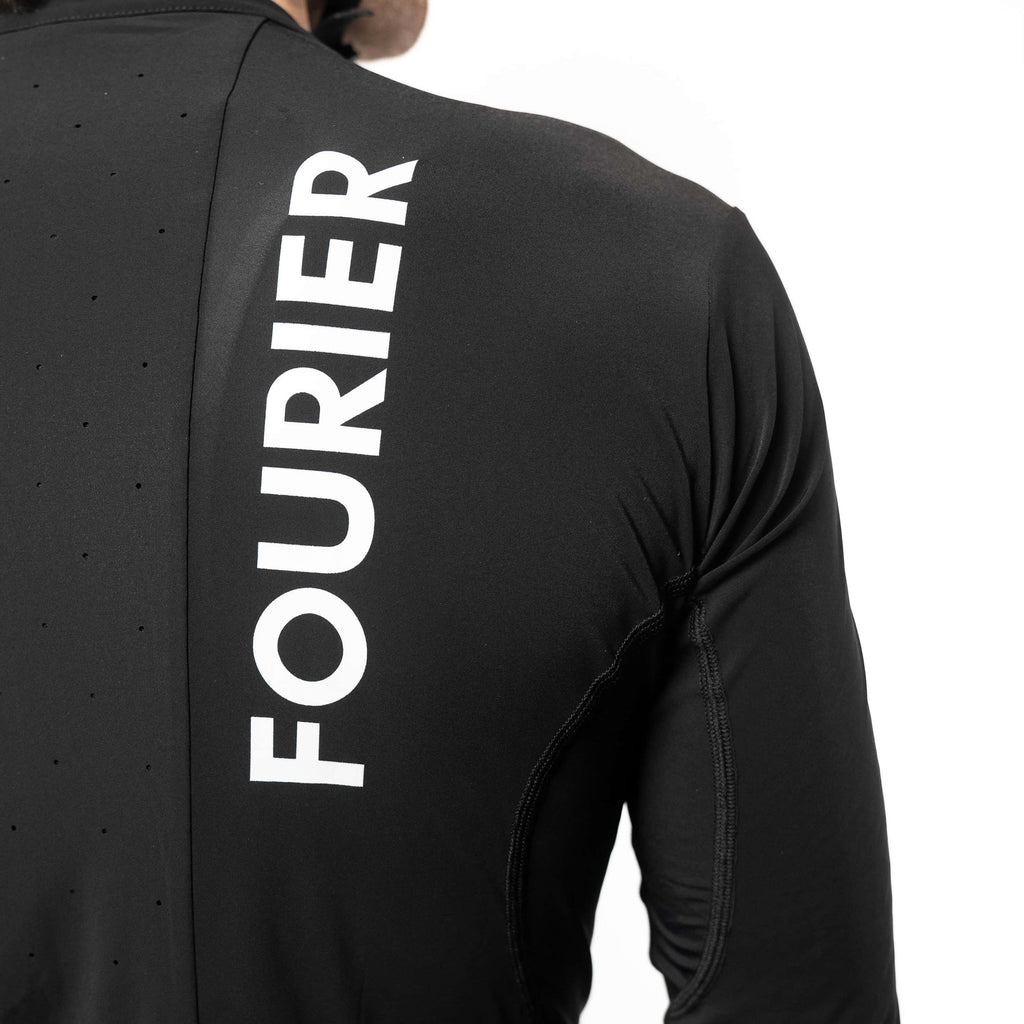 Fourier_maillot_negro_3