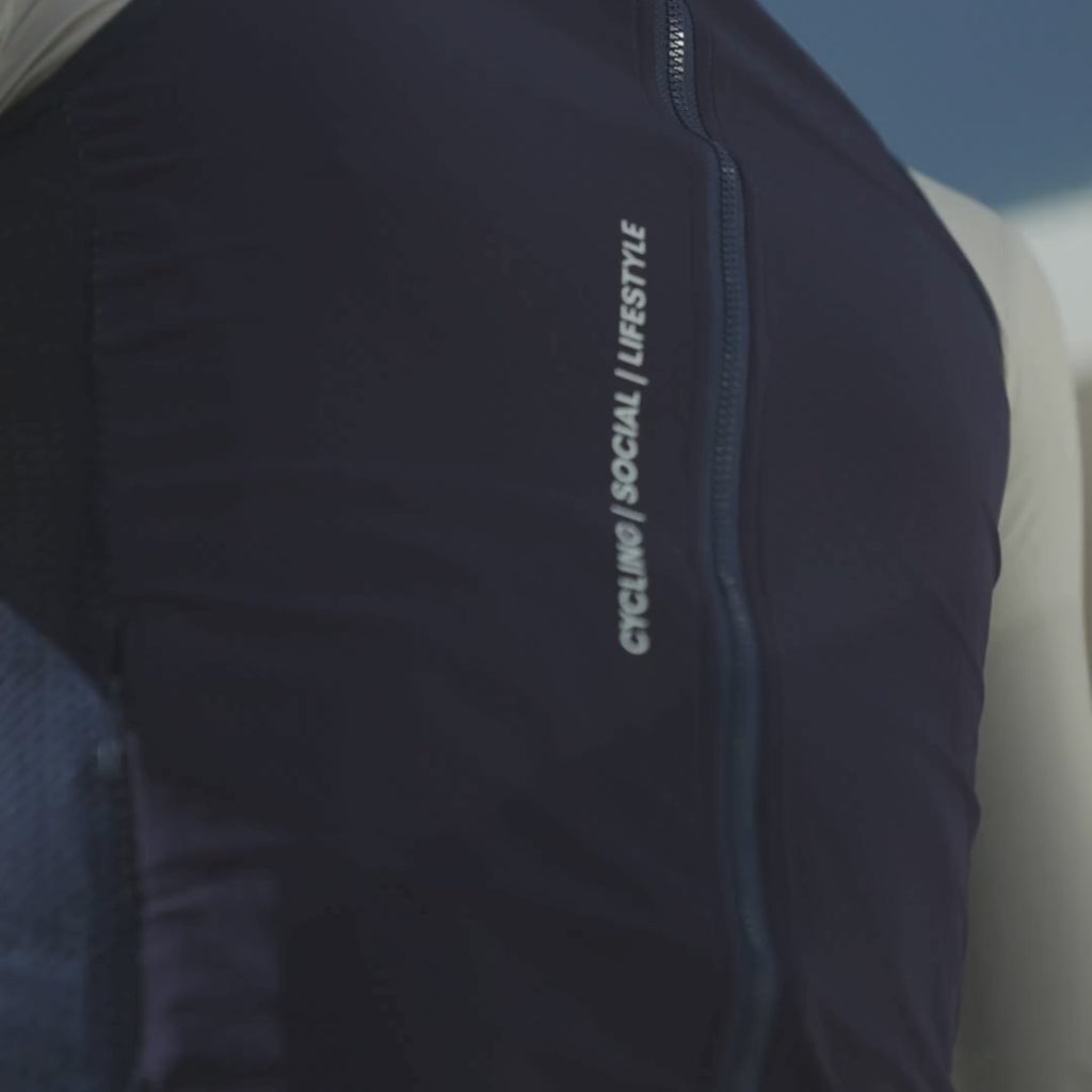 CROSSOVER VEST BLUE